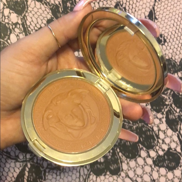 dialect Grape Unnecessary versace powder compact weak Turns into By the way